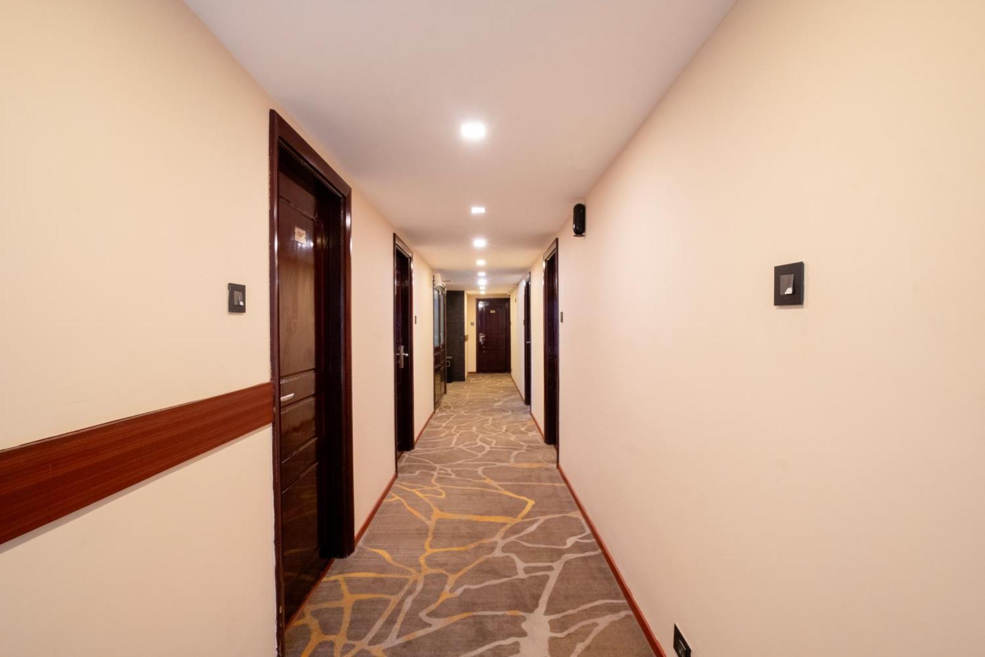 Park Avenue Hotel Nungambakkam Chennai Extérieur photo