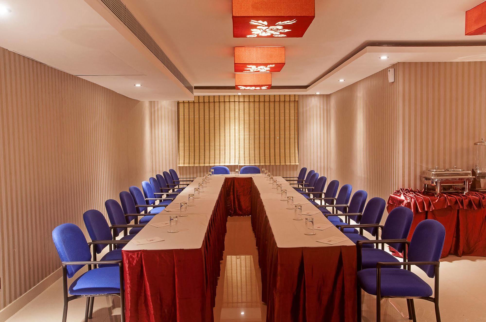 Park Avenue Hotel Nungambakkam Chennai Extérieur photo